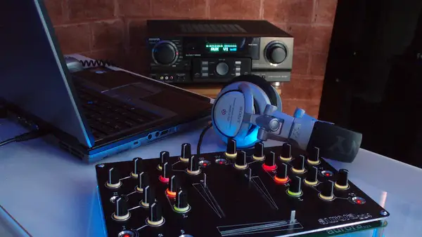 מיקסר DJ